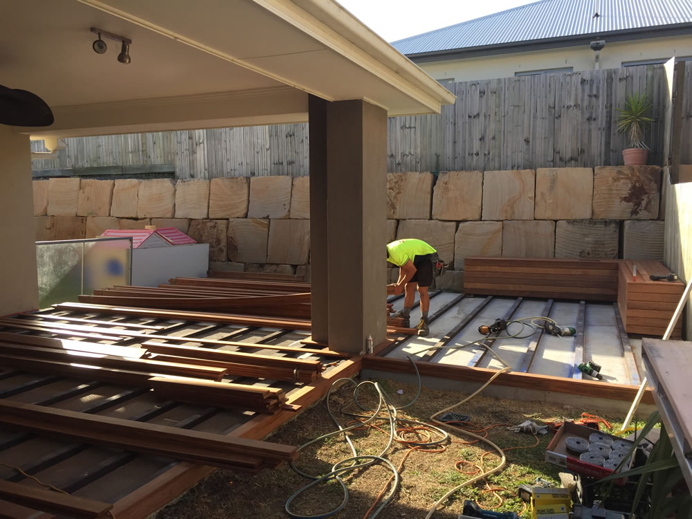 Warner Deck